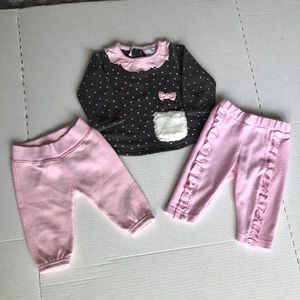 DUCK DUCK GOOSE kitten shirt and 2 pairs of pants